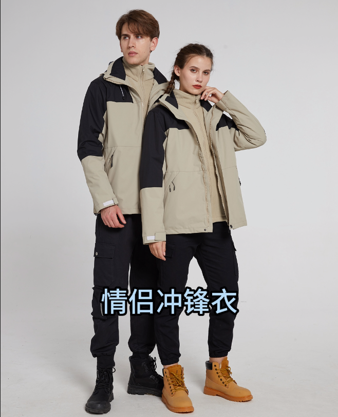 外衣：150D高彈春亞紡-100%聚酯纖維內(nèi)膽：300克雙面搖粒絨-100%聚酯纖維防水5000/透氣2000/防風(fēng)/保暖/三合一男女同款沖鋒衣登山服，奧特萊斯定制款防寒保暖情侶套裝沖鋒衣。